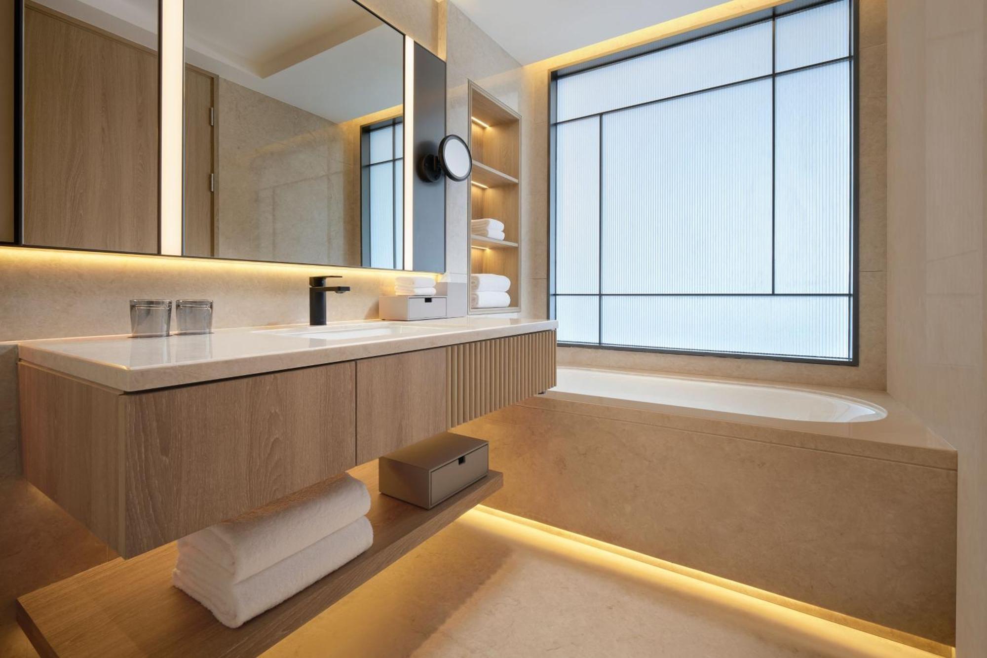 Courtyard By Marriott Shanghai Xujiahui מראה חיצוני תמונה